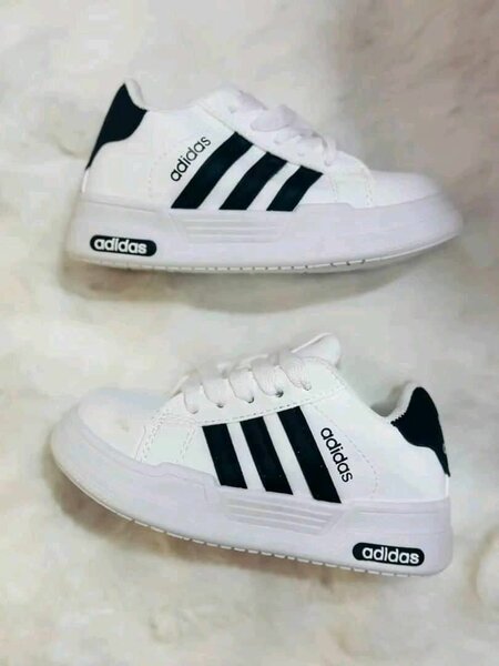 Kids sneakers