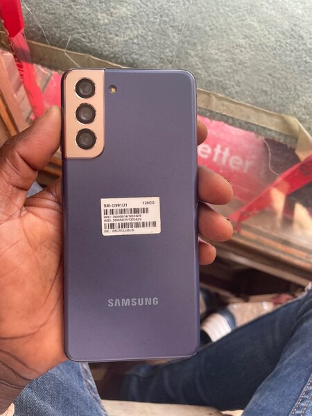 Samsung S22