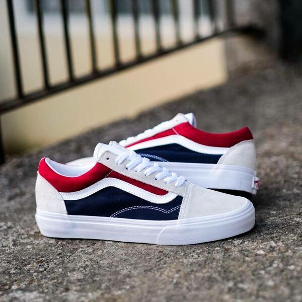 Vans sneakers