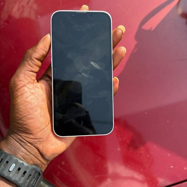 iPhone 14