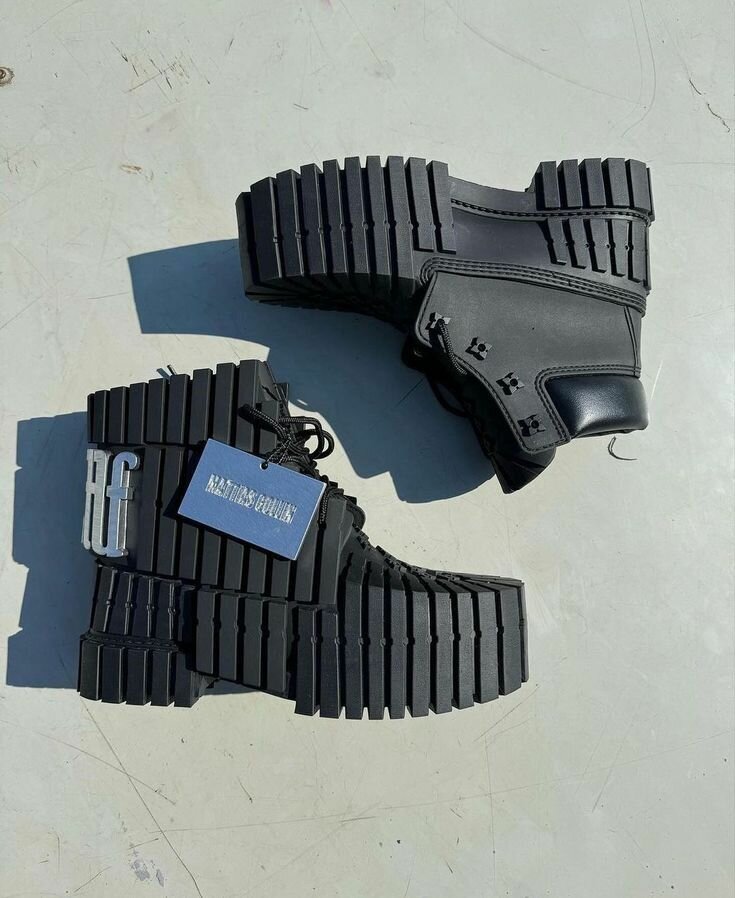 Dress boot