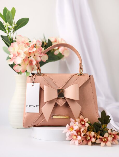 Brown bow bag