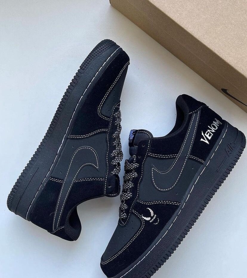 Nike venom