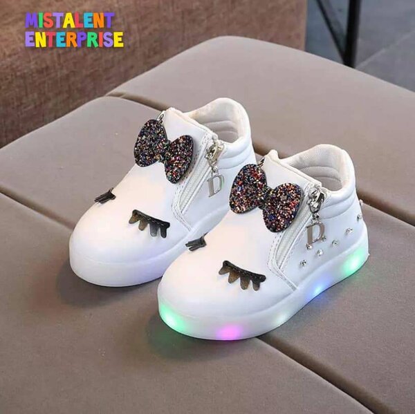 Mistalent Baby Girls Beautiful boots with cute lash and bow