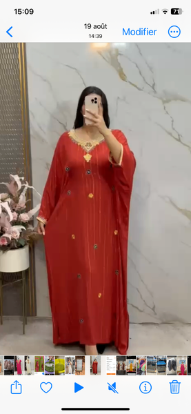 Robe longue rouge élégante