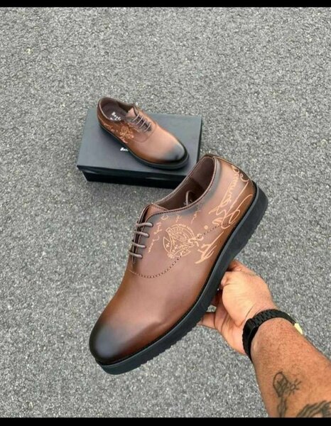 Chaussures habillées en cuir homme