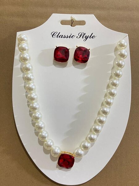 Collier perlé classique