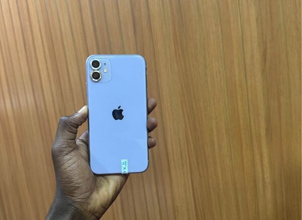 iPhone 11 simple