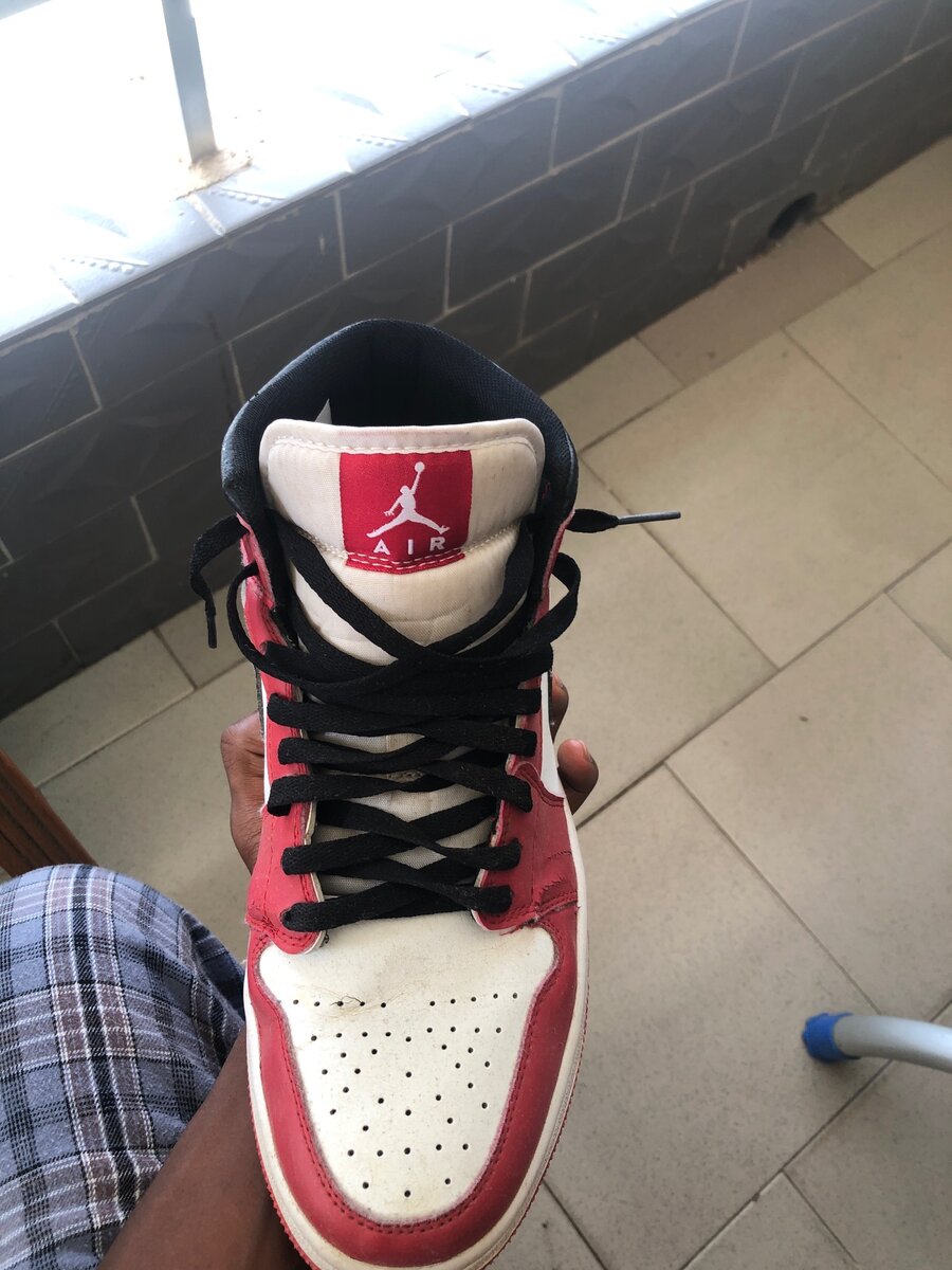 Jordan1-mid Chicago