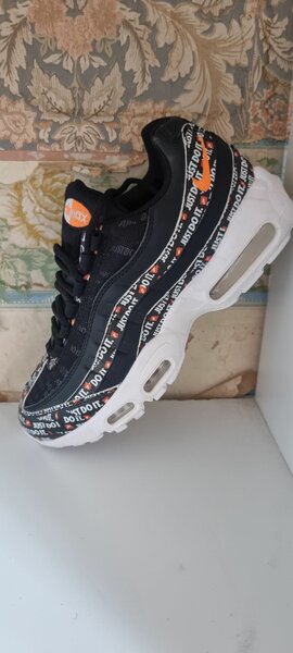 Men's shoes