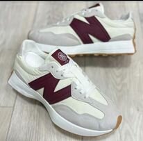 New Balance baskets de la marque originale. Disponible dans les tailles 40 à 45