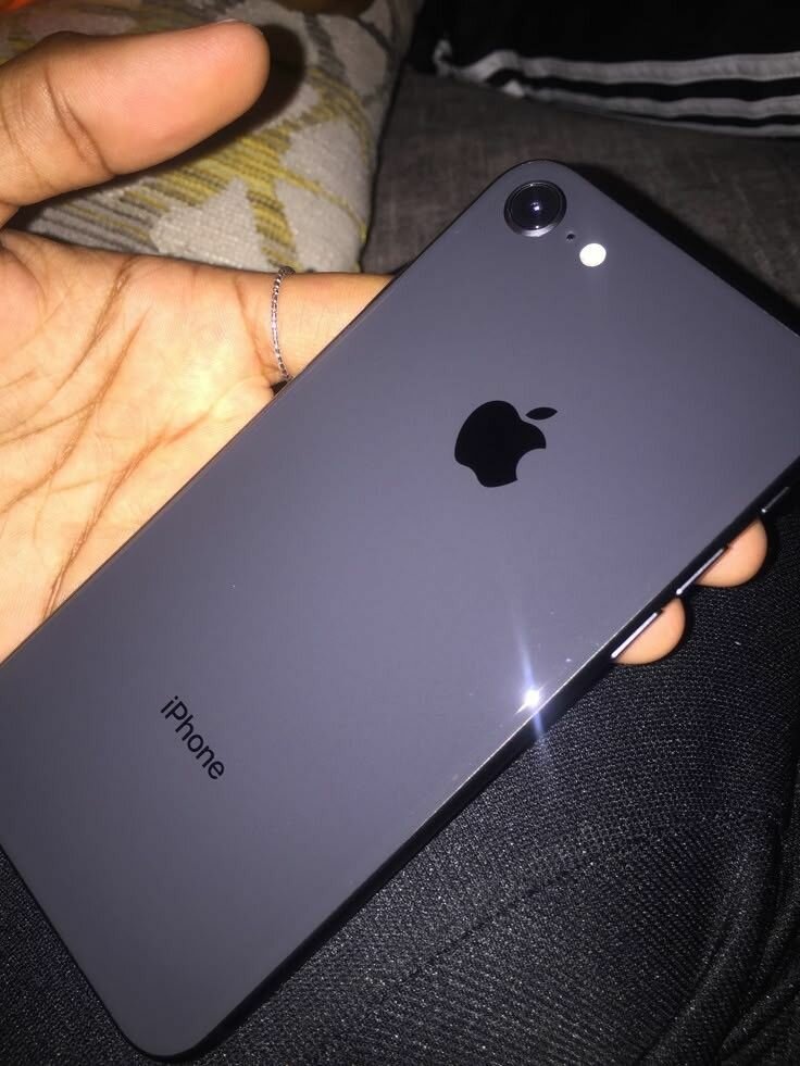 iPhone 8