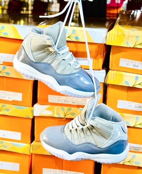 Air Jordan (28-35)