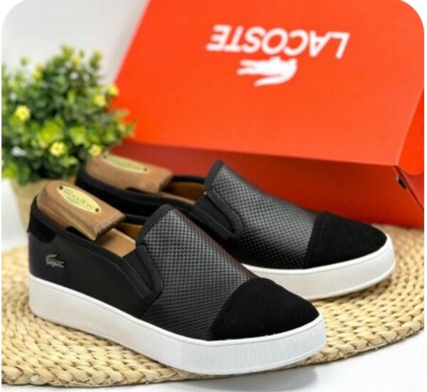 Fashion shoes
