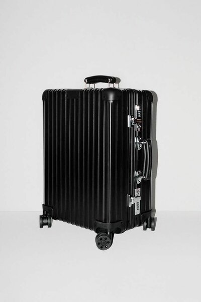 Black Traveling Bag