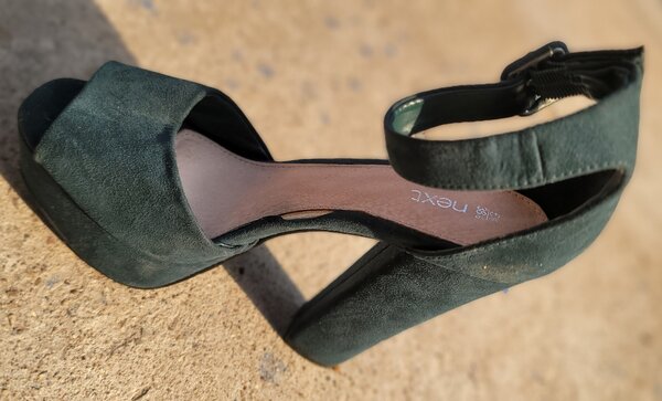 Ladies shoes