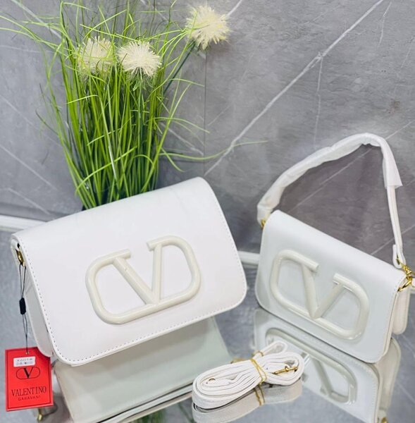 AFFORDABLE HEELS AND BAGS