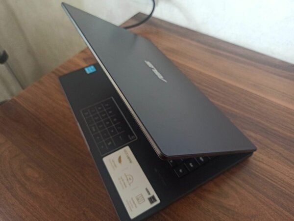 ASUS E410K