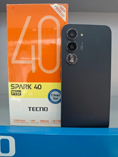 Tecno Spark 40 Pro 128GB 8+8