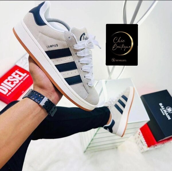 Basket Adidas campus avec carton