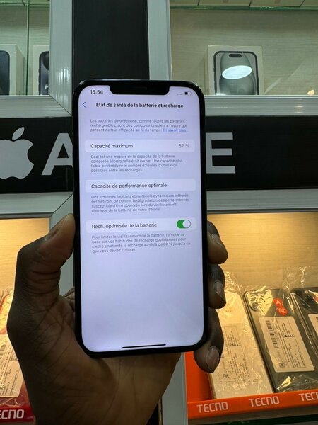 iPhone 12 simple