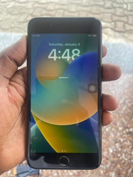 iPhone 8 Plus