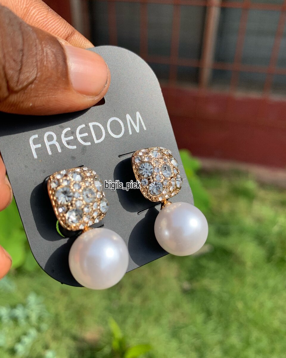 Earring