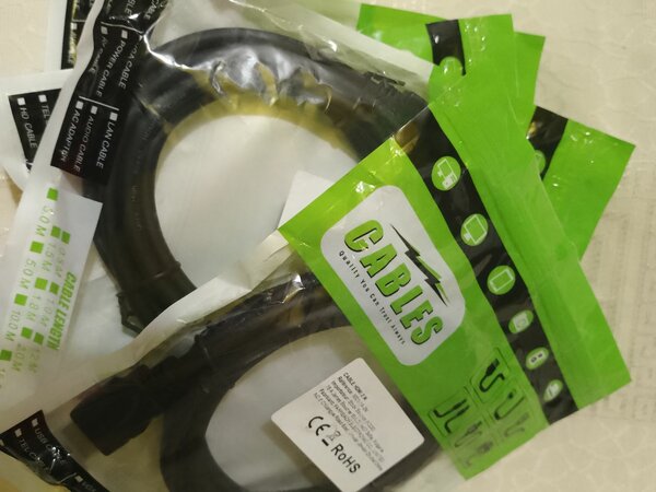 Câble HDMI.   2M
