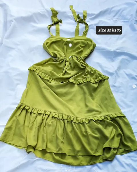 green dress