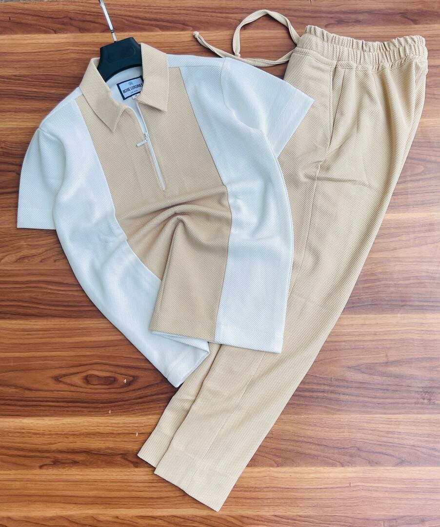 *CASUAL TOP&DOWN