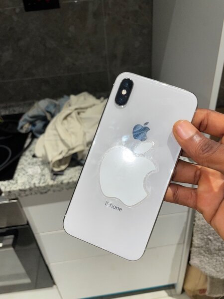 iPhone X
