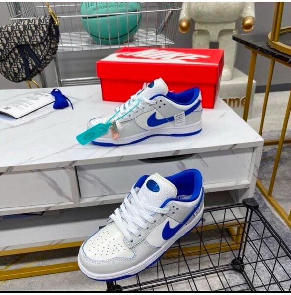 NIKE SB
