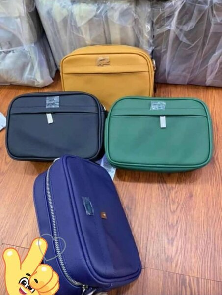 Sacoche Lacoste