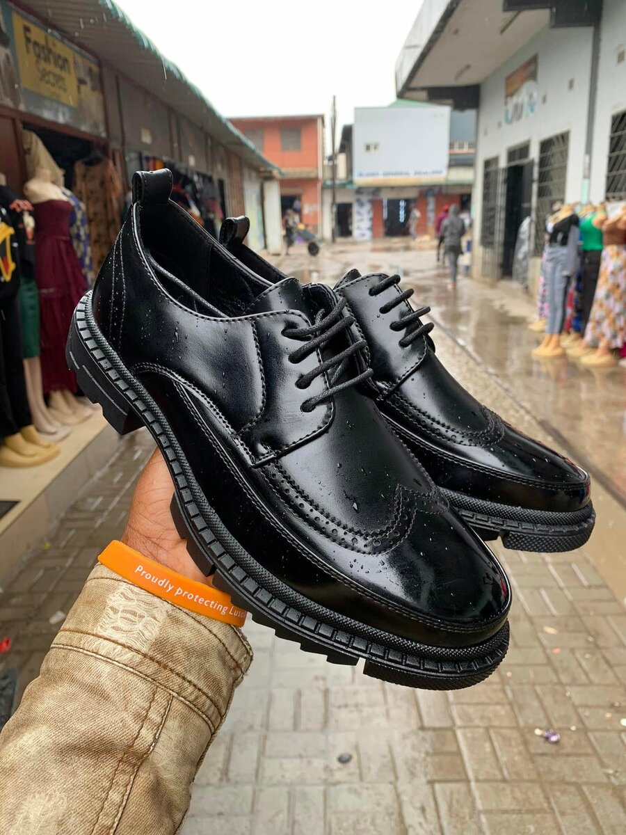 MEN’S SMART SHOES