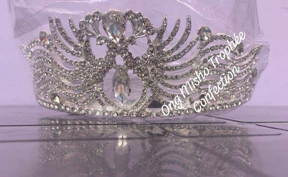 COURONNE MISS