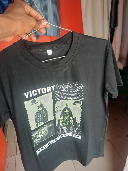 Tee-shirts