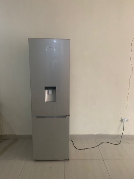 Upright fridge