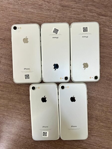 iPhone 7 simple Casi neuf