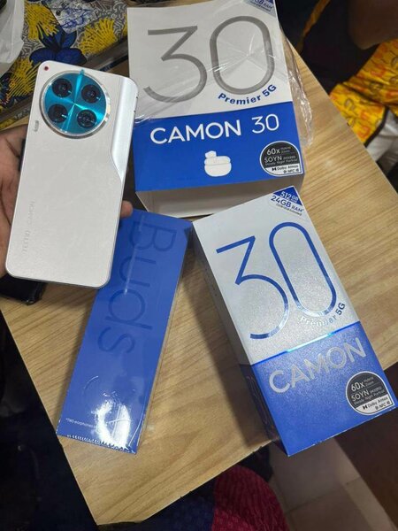 TECNO CAMON 30 Première 512GB 24GB RAM première copie dubaï