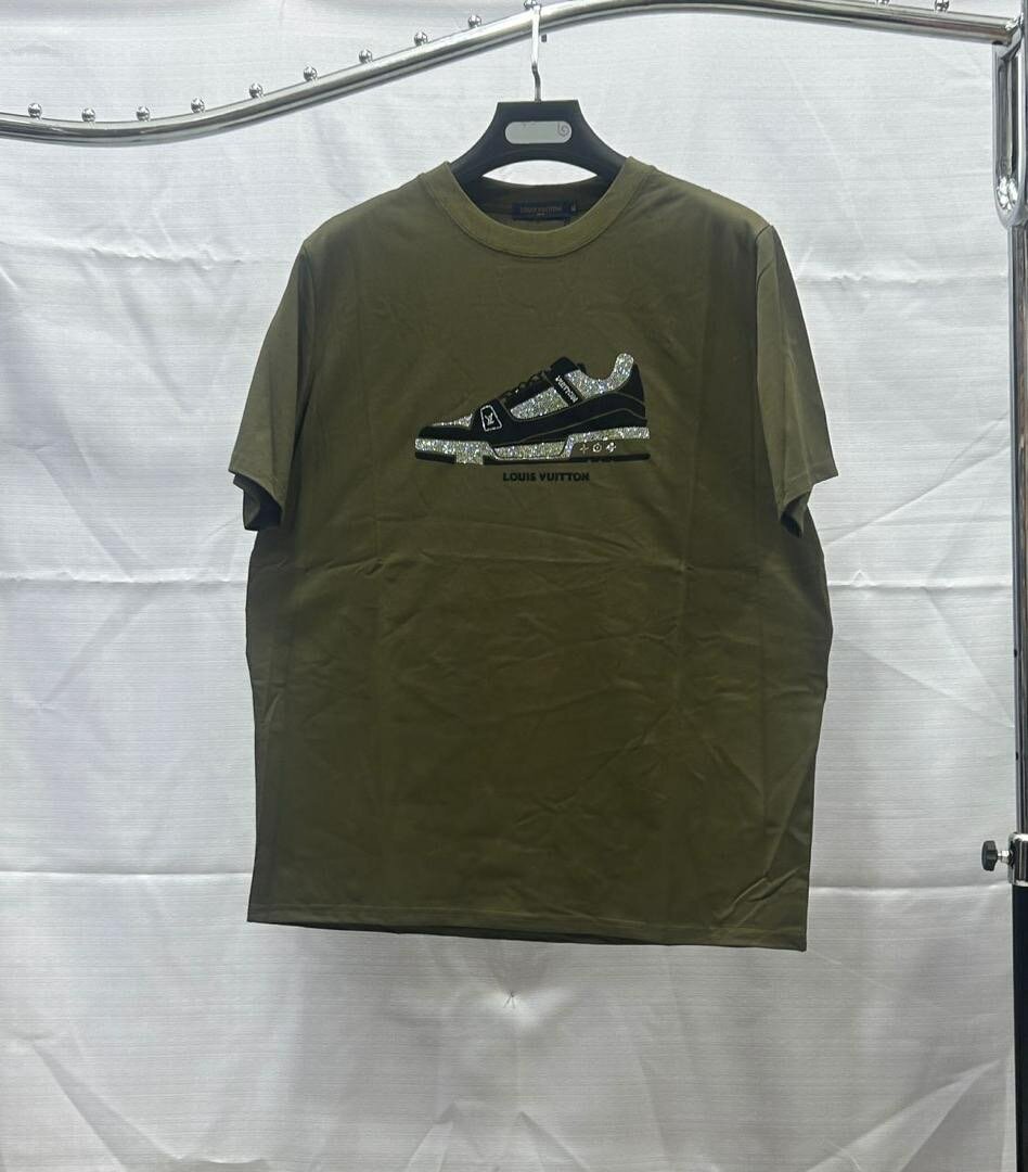 HIGH QUALITY TOPS