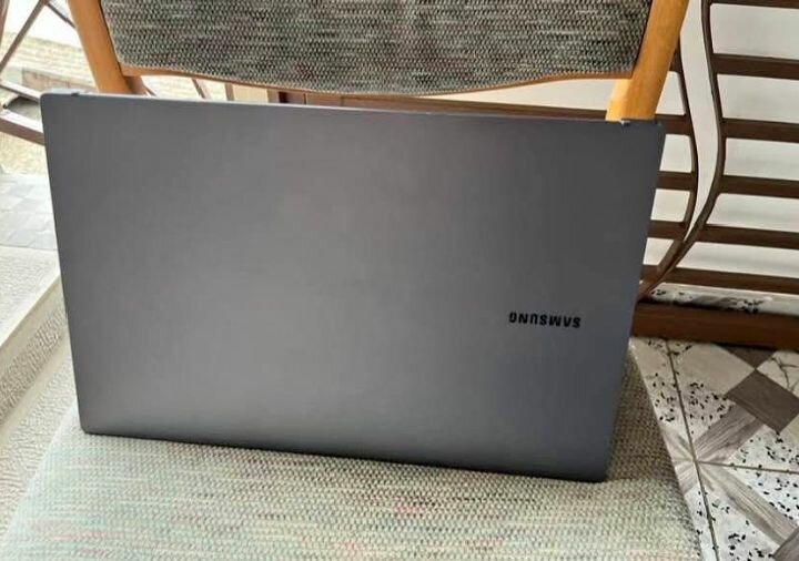 Ordinateur portable Samsung Intel