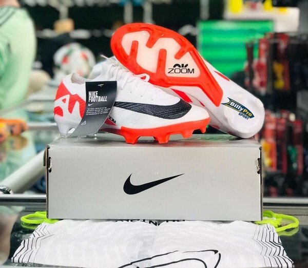 Soccer boots