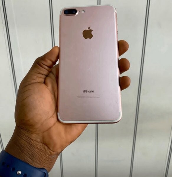 ROGGER IPHONES