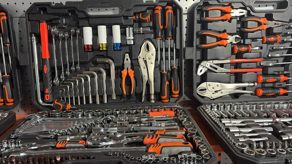 Screw driver