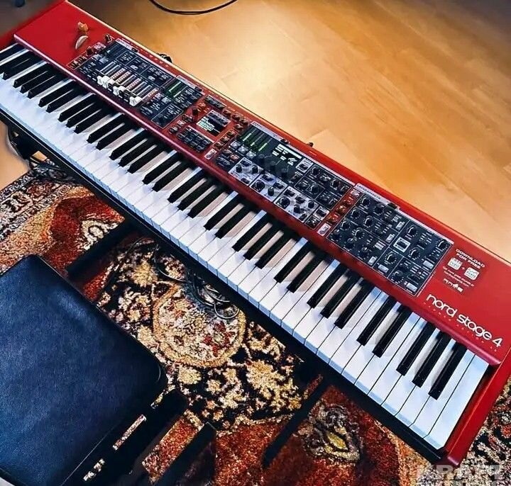 Piano numérique polyvalent