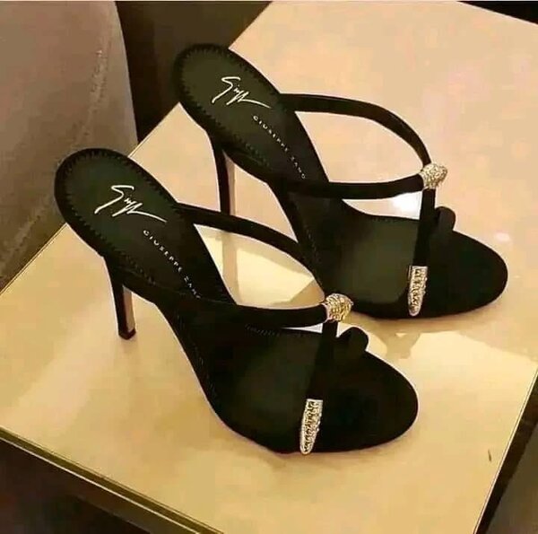 Sandales à talons glamour