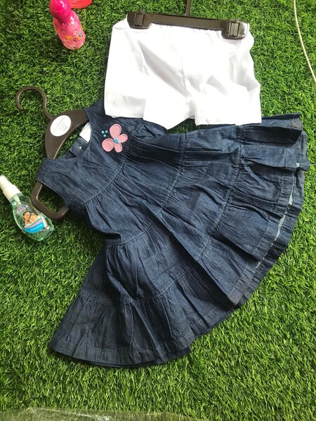 Girls dress