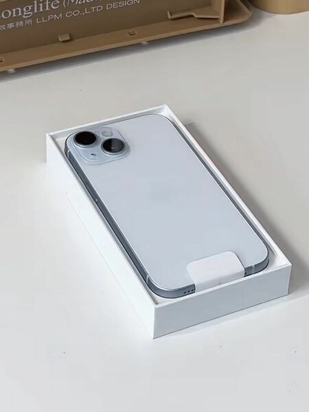 iPhone 15