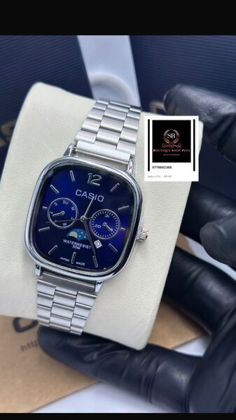 Montre Casio authentique en acier avec sa boîte