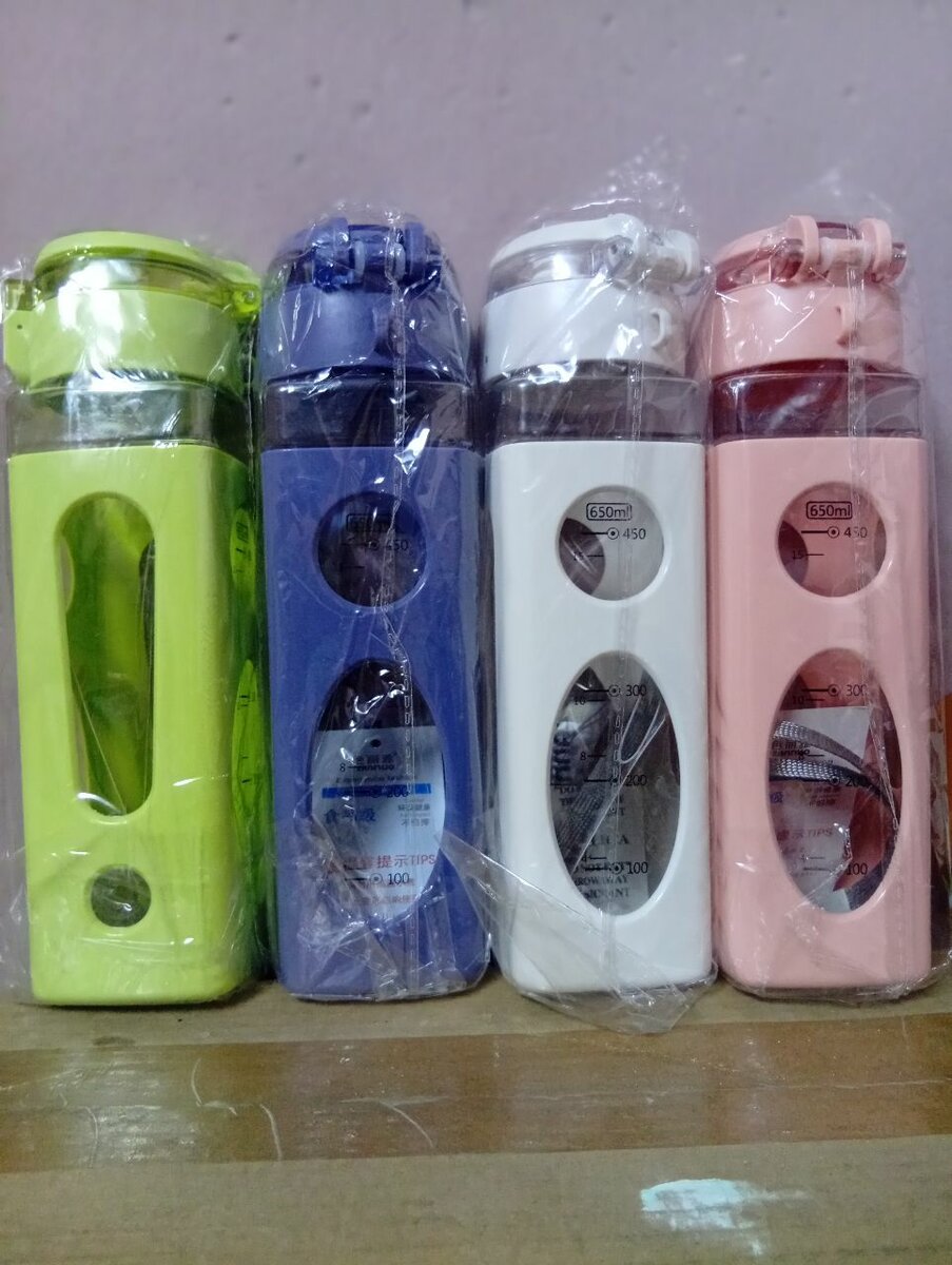 Bouteille en verre à infuseur